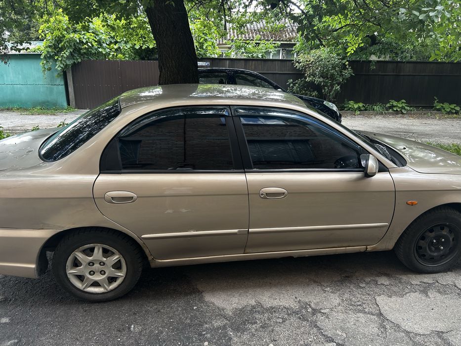 Продам KIA SEPHIA2 газ бензин