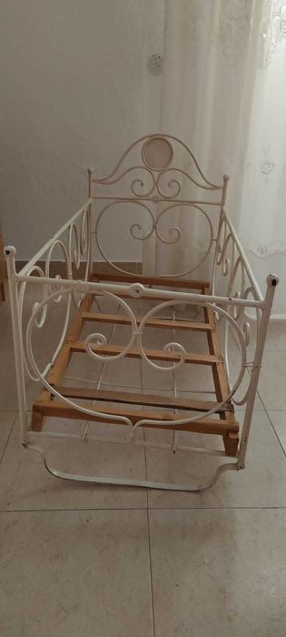 Berço antigo recuperado