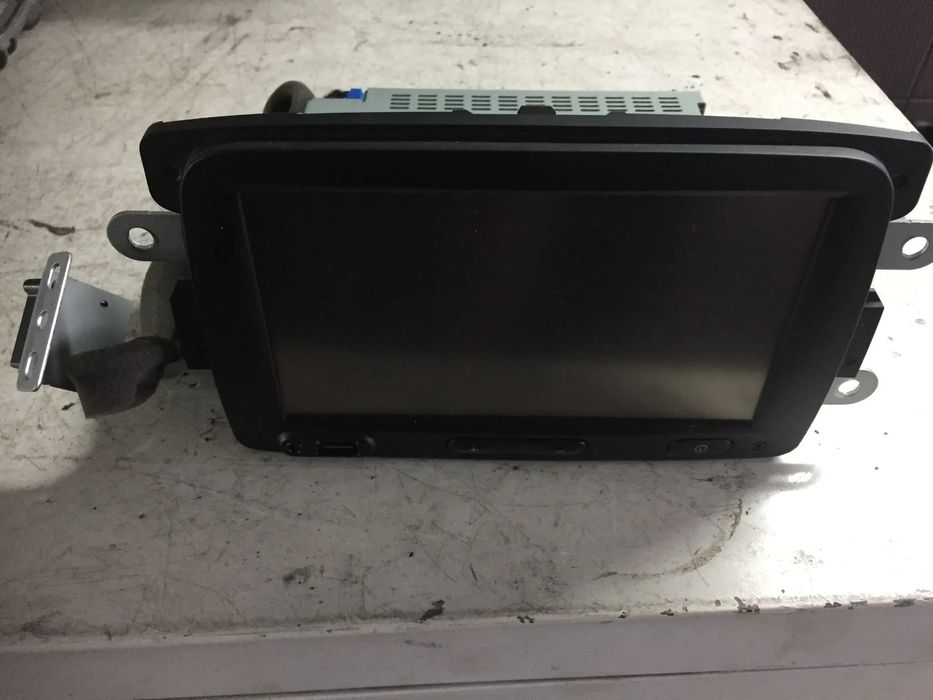 DACIA SANDERO 16R RADIO 281158799R