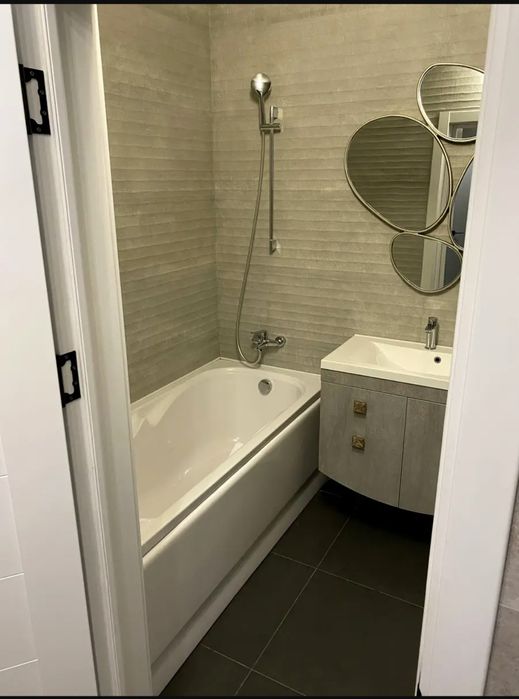 Здам 1км.Квартиру Джона Маккейна вул. (Івана КУДРІ), З-А