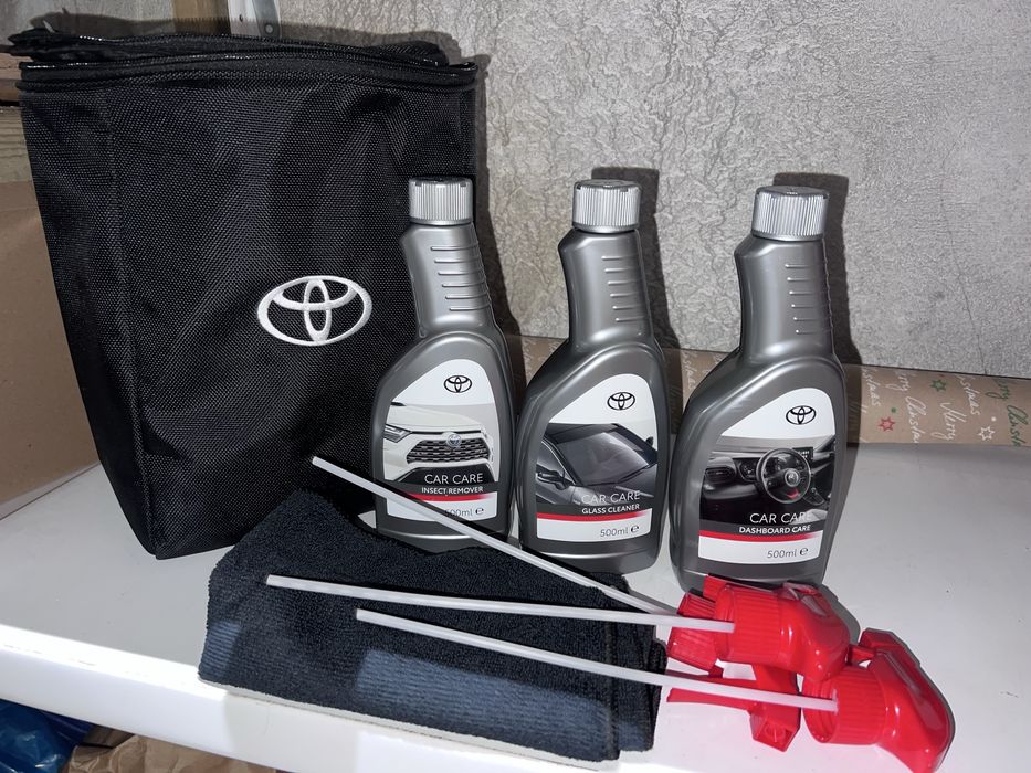 Zestaw kosmetykow TOYOTA (corolla, chemia, apc)