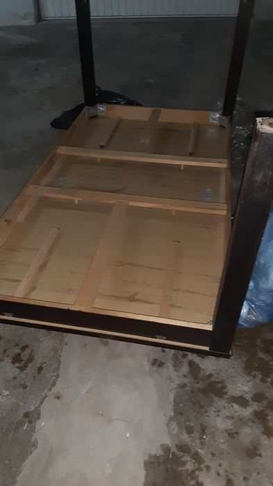 Mesa para 8 em bom estado