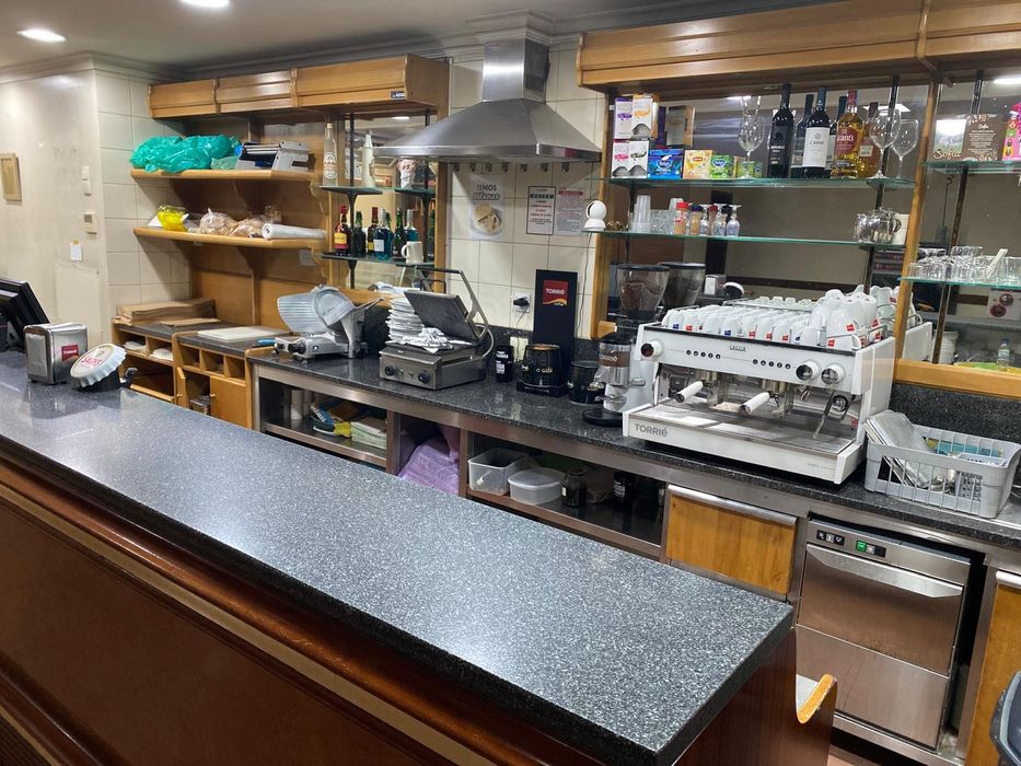 Trespasse de pastelaria - URGENTE