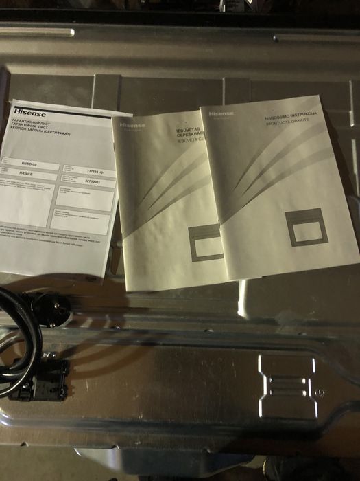 Духова шафа Hisense BSA65334ABDG