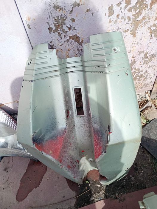 Обліцовка на мопєд ямаха