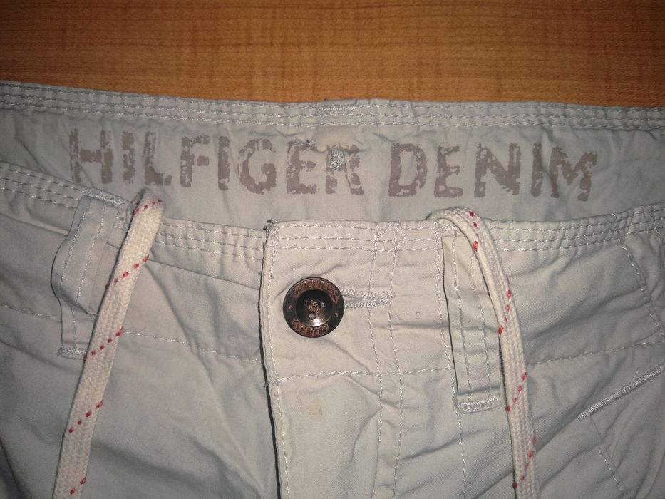 Tommy Hilfiger spodnie typu bermudy, Rozmiar L