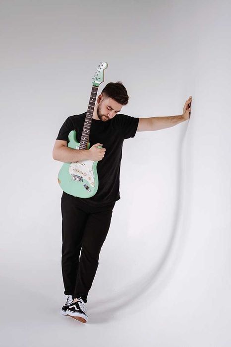 Lekcje, nauka gry na gitarze / ukulele (LEKCJA PRÓBNA GRATIS)