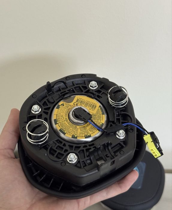 Подушка airbag M руля BMW G20 G22 G26 G30 G05 G06 G07 G11 G12 G01 G02