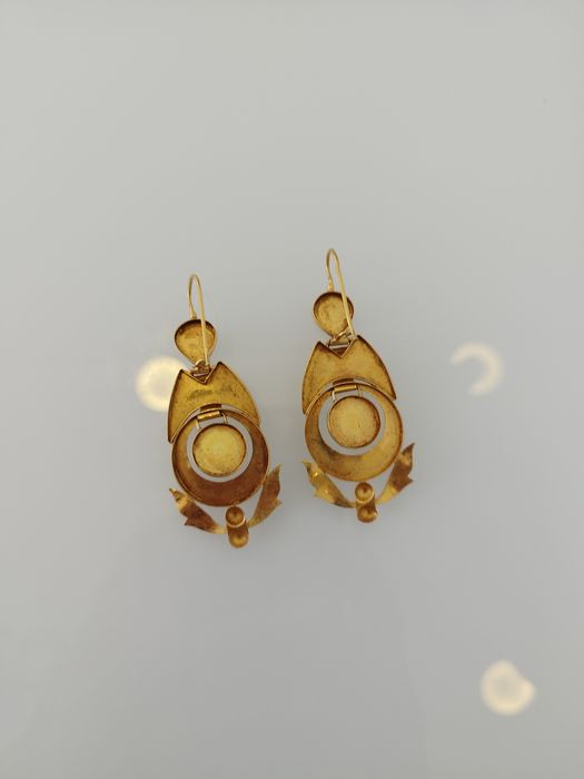 Brincos em ouro de 19,2kt