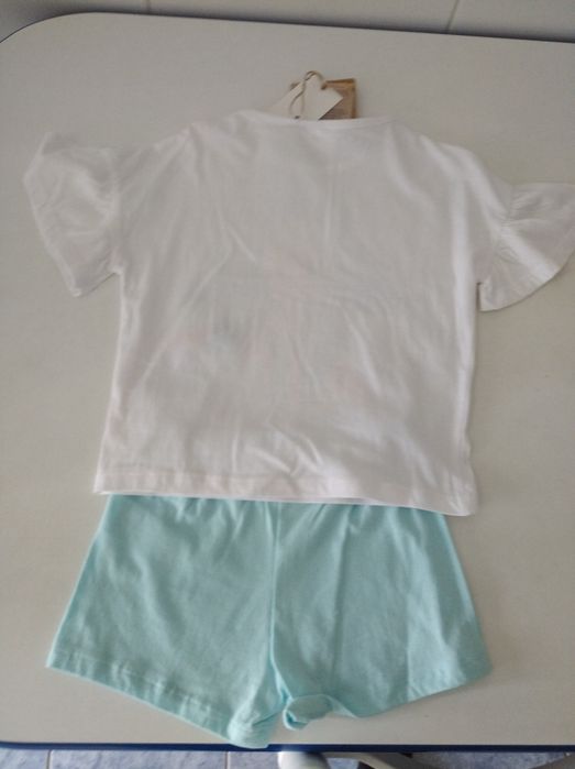 Conjunto novo da Frozen tamanho 4 anos