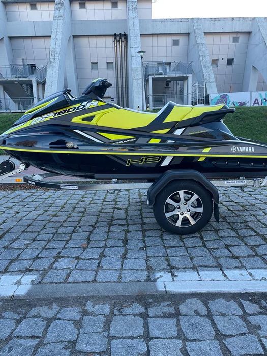 Super skuter YAMAHA GP1800R HO