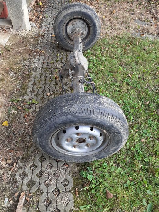 Oś do wozu, przyczepy