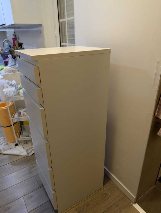 Cómoda IKEA MALM 6 Gavetas com Espelho (123x40 cm)