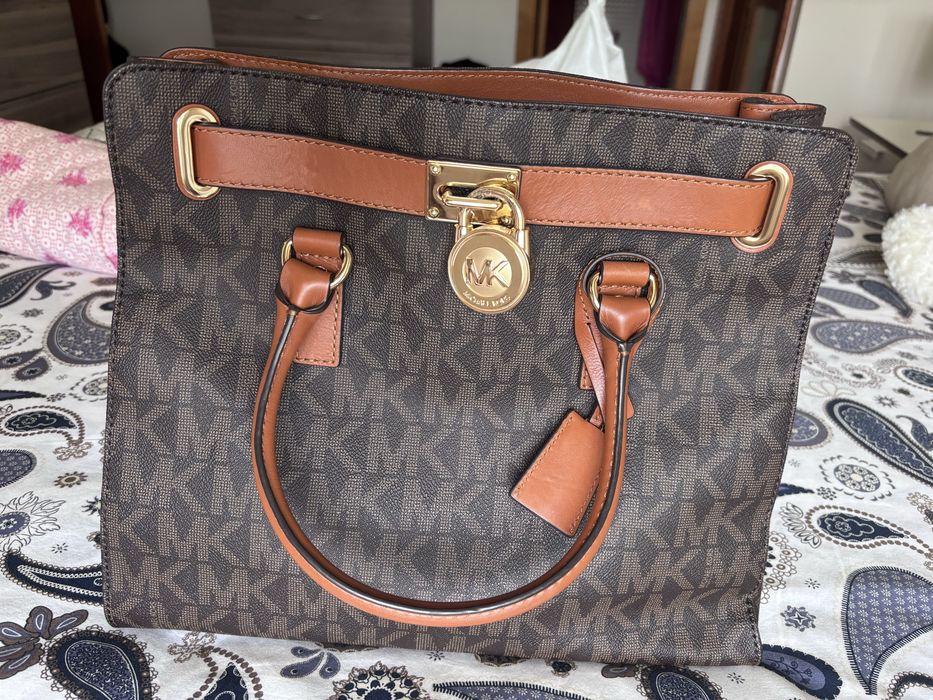 Mala Michael Kors
