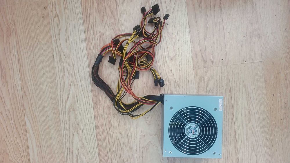 Zasilacz komputerowy 600W