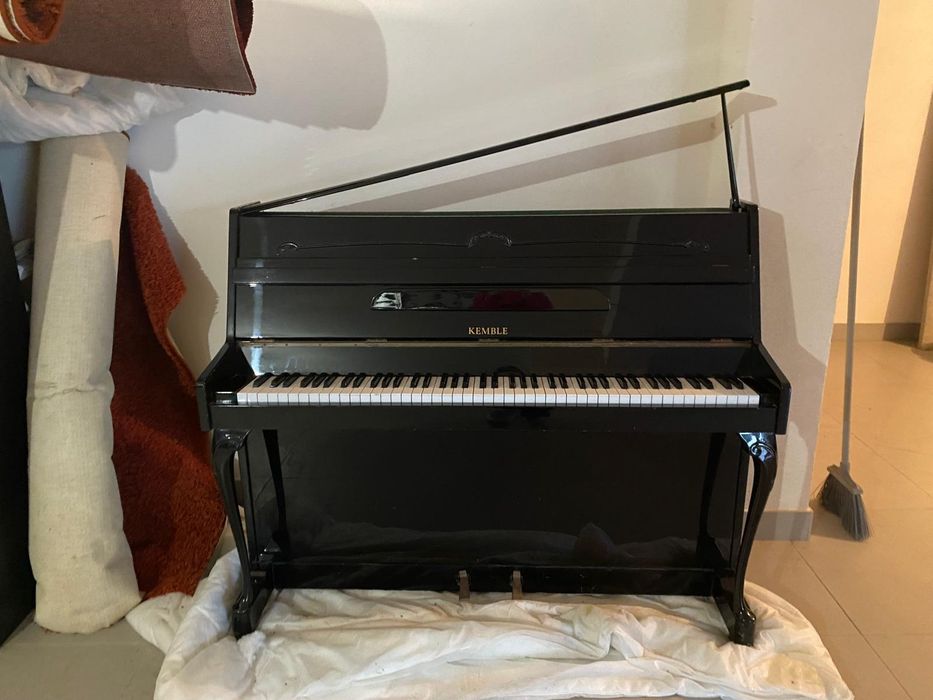 Piano Kemble 2 Pedais