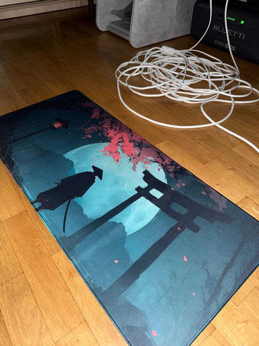 Хороший игровой коврик для мышки 900х400
 новый