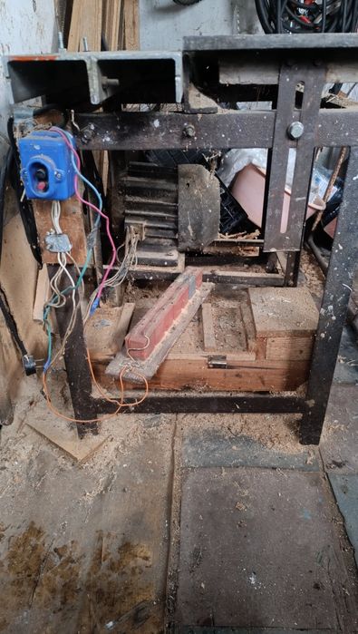 Станок деревообрабатывающий