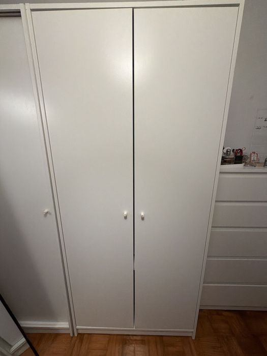 Roupeiro Kleppstad ikea