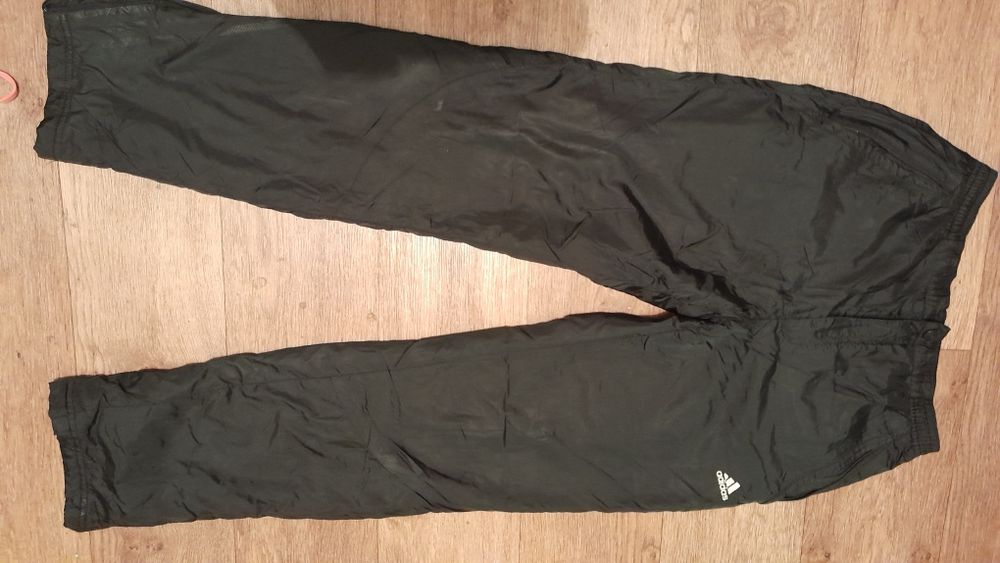 Штаны утеплён.на мальчика 42 размер