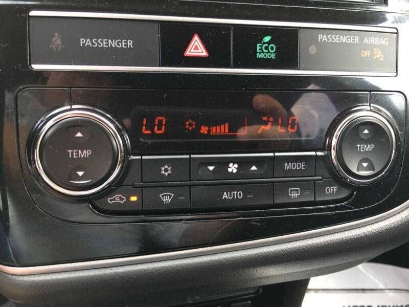 2019 Mitsubishi Outlander ES