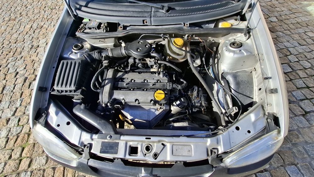 Opel Corsa B 1.2 16V (edição 100anos Opel)