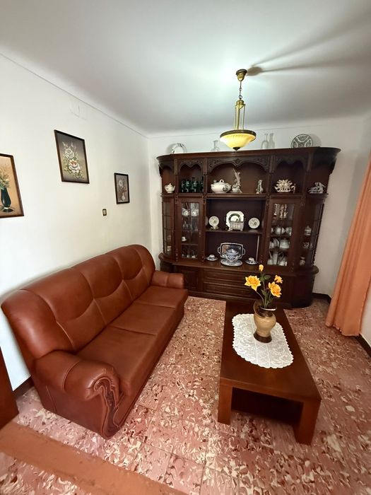 Móvel de sala de estar antigo e elegante