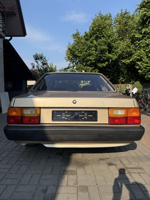 Audi 80 B2 1.6 75KM