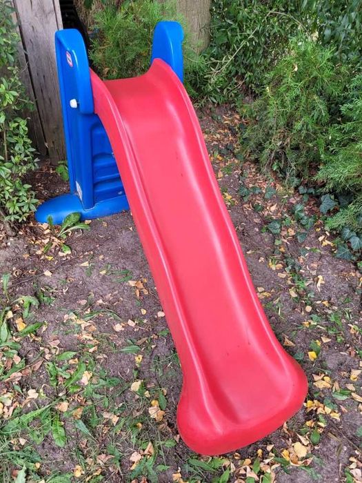 Fisher Price - zjeżdżalnia i piaskownica