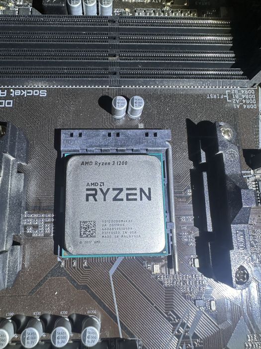 AMD Ryzen 3 1200