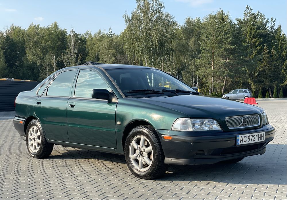 Volvo S40 1.6 газ/бензин