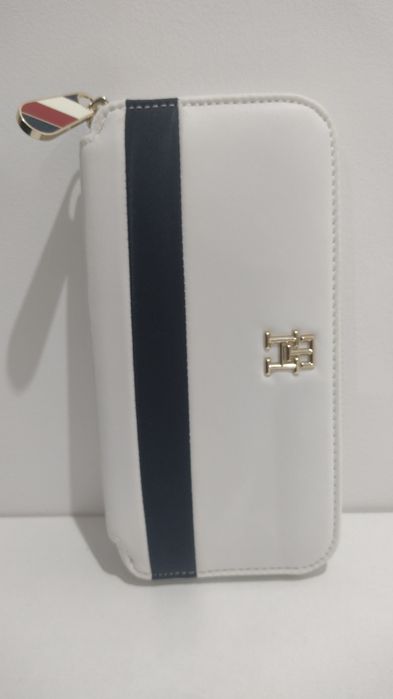 Tommy Hilfiger biały portfel damski