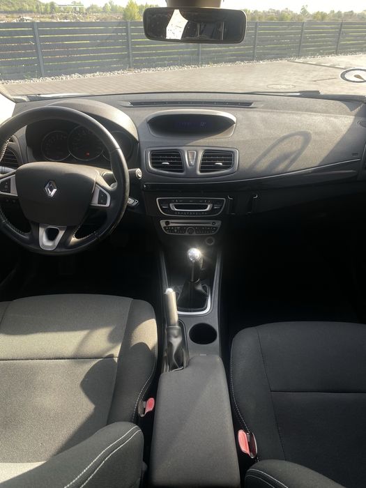 Продається Рено Флюєнс 2012р випуску