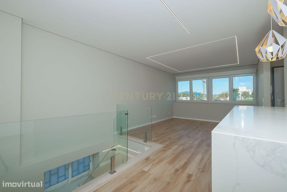 T2 + 1 Duplex - Murtal -Parede