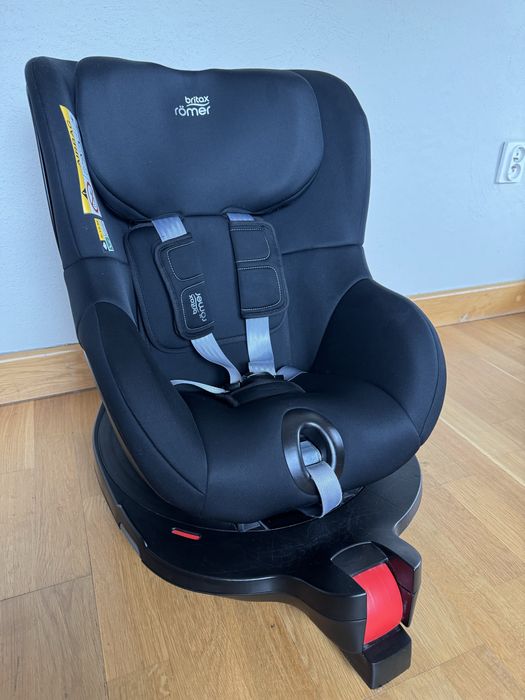 Автокрісло Britax Romer Dualfix M i Size