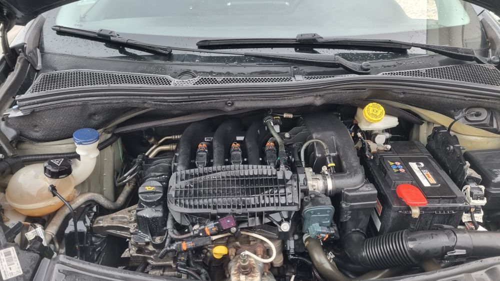 Peugeot 208 1.2 VTI