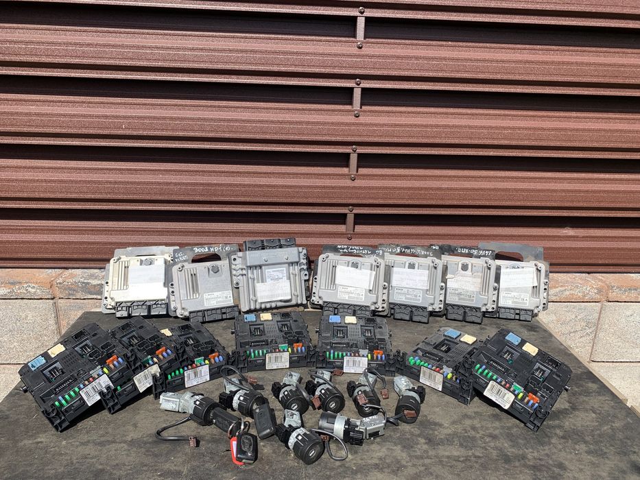 Комп‘ютерний набір Peugeot 3008 5008 Пежо 2.0 Блок ЕБУ Пежо 3008 5008