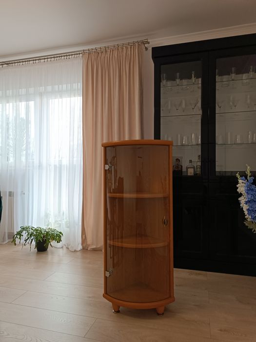 Szafka norożna półokrągła, zaokrąglona, barek, witryna, witrynka