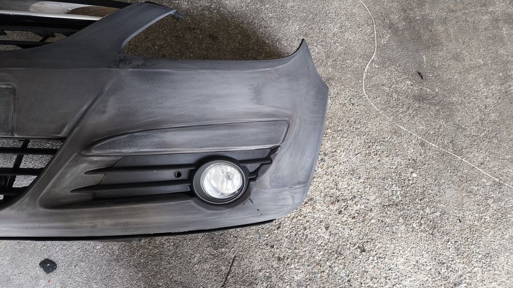 Parachoques original para opel corsa D 2008