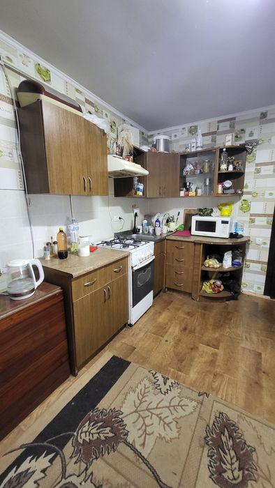 Продаю будинок в Миколаївському районі.