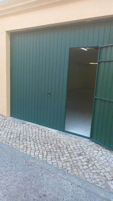 Armazém em Massamá Sintra