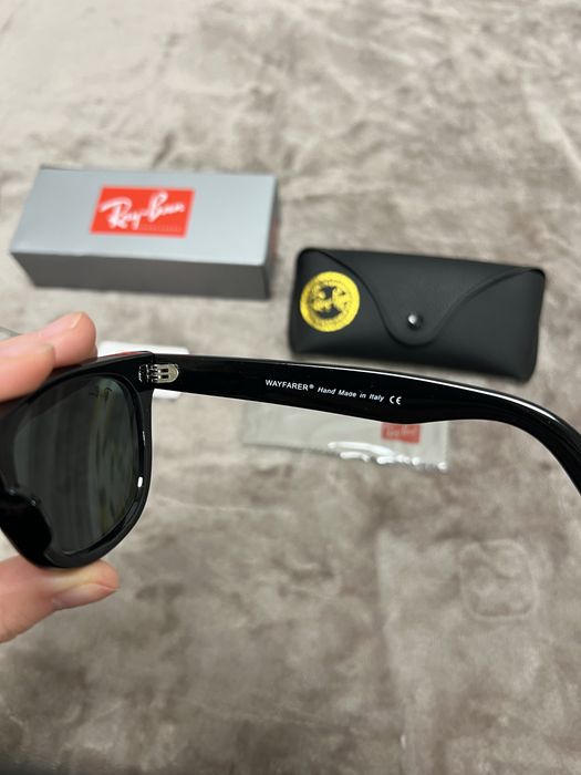 Oculos de sol Rayban wayfarer pretos novos Entrego em mãos em Odivelas e envio Pelos correios