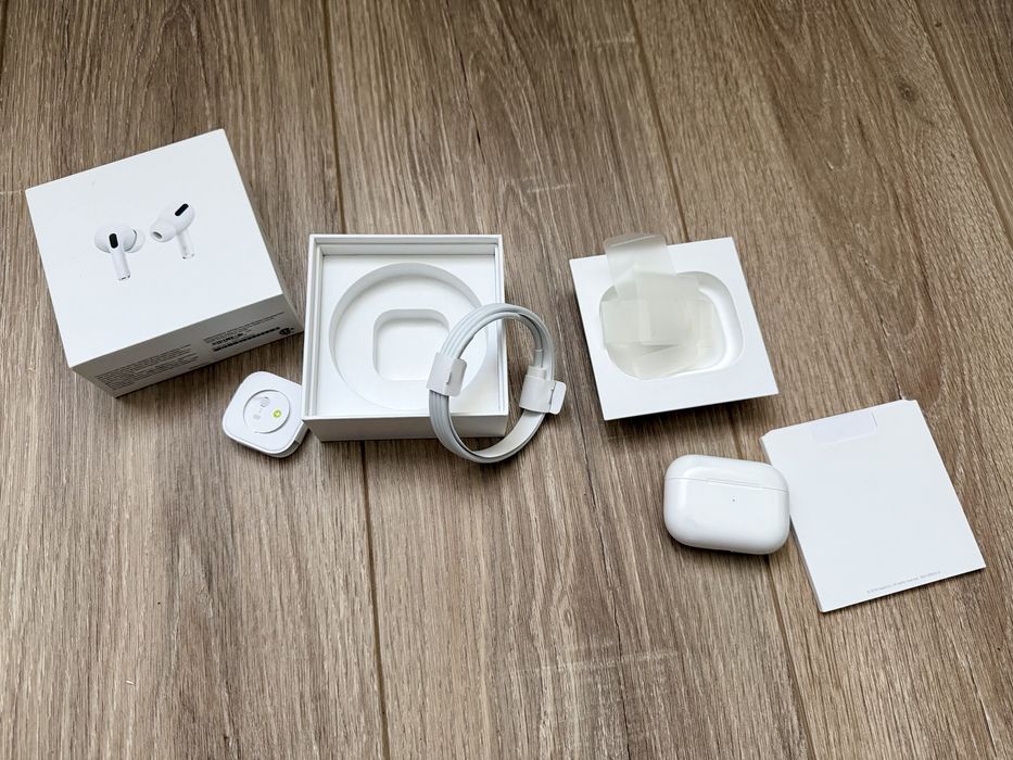Apple Airpods Pro Wireless charging case, оригінал