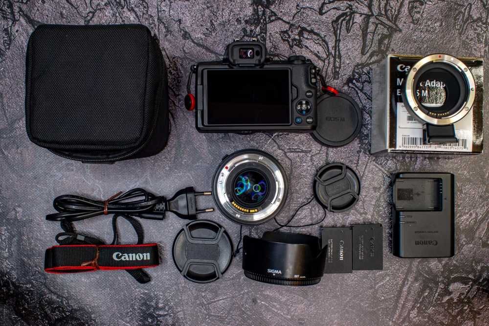 Canon M50 + Canon 15-45 + Sigma 30mm f 1.4 + EF-EOS-M adapter