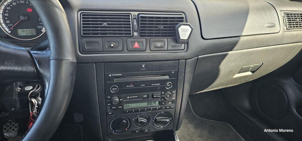Wolkswagen Golf 1.4 16V