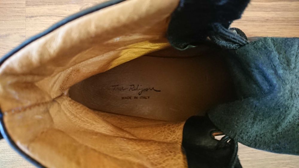 Черевики True Religion