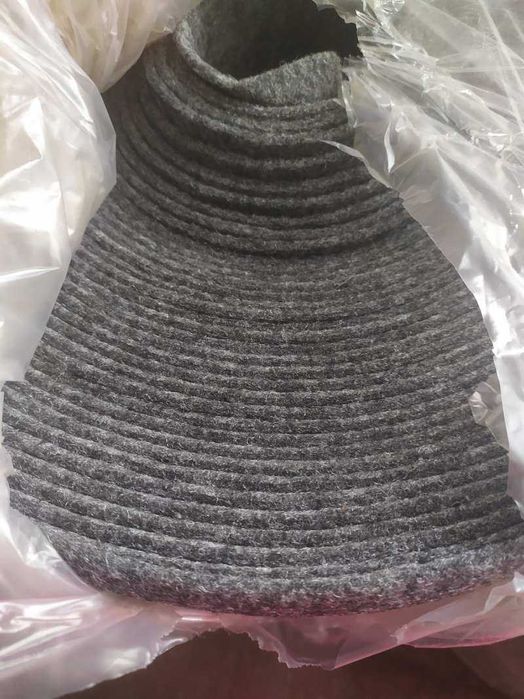 Войлок 2,5 -4,5 -7 мм толщина,  от 165 грн (ширина 0,9 м и 1,5 м)