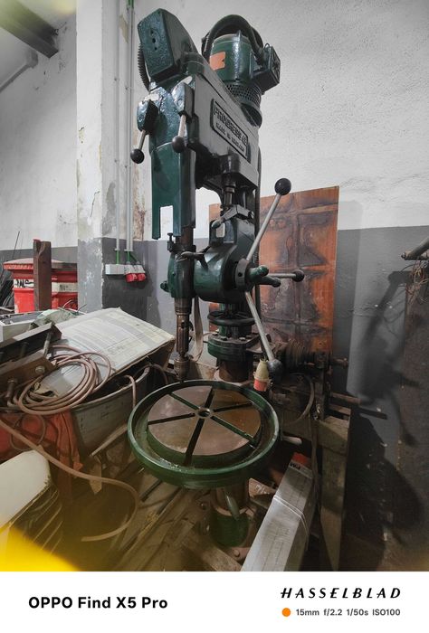 Engenho de furar de coluna trifasico