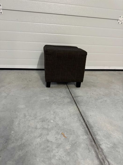 Banco Puff IKEA castanho