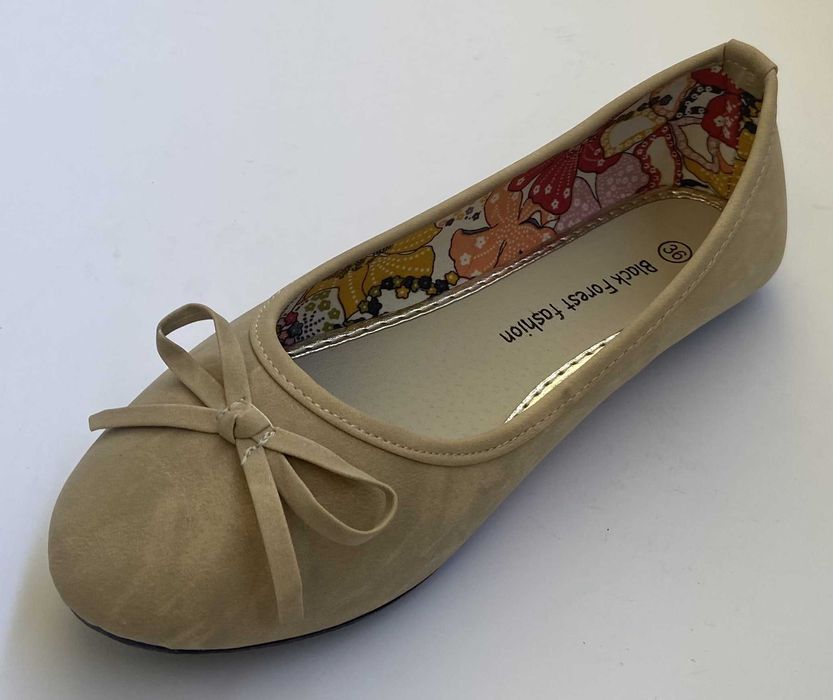 Beżowe gładkie baleriny z kokardą rozmiar 36